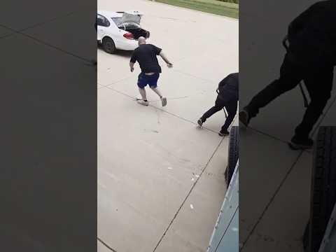Two Thieves Gets Caught Stealing A Trucker Tires