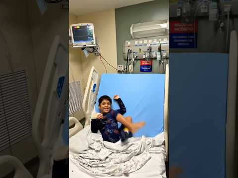 A CAMA DO HOSPITAL VIROU ESCORREGA😱 #shortsfeed #shortsfunny #shortvideo