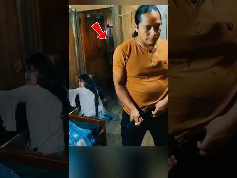 شاهد كيف أنقذت الطفلة أمها من الخطر!😱