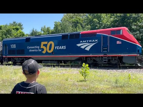 TRAIN TRACKERS #33  -  AMTRAK 50 YEAR ANNIVERSARY ENGINE / NORTHERN SKY CHARTER TRAINS