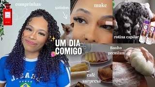 Vlog de um dia comigo: café da manhã surpresa, rotina capilar, comprinhas, maquiagem e cachos 🫧🛁🛍️✨