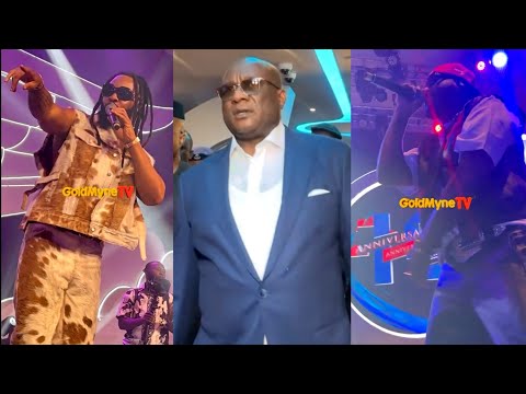 Davido,Flavour Nabania, Kcee Energetic Performance At AirPeace 10th Anniversary In Lagos