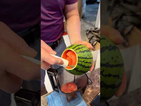 부산에서 수박주스 주문하면 생기는 일 watermelon juice #koreanstreetfood