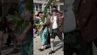 Der traditionelle Trachten- und Schützenzug 2026 #bavaria #munichmoments #oktoberfest2026