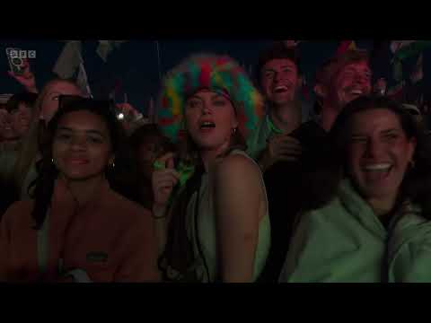 Coldplay - Hymn for the Weekend (Glastonbury 2024) [8K Upscale]