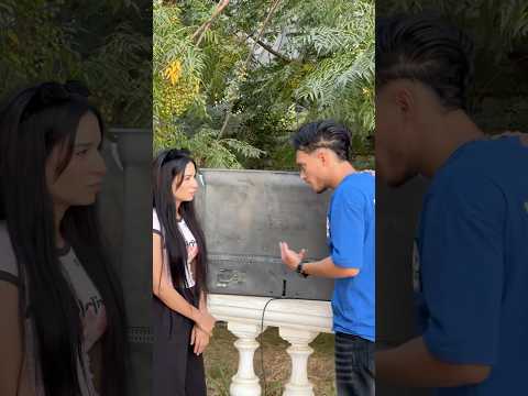 الشاشه فرقعت في وشها 😱