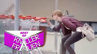 Kampf mit dem Einkaufswagen! | Best of | Knallerfrauen mit Martina Hill