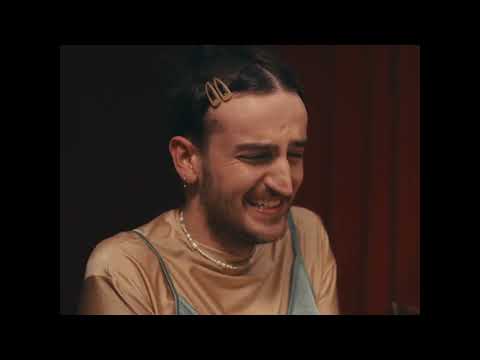 Isadora - Tinder Date