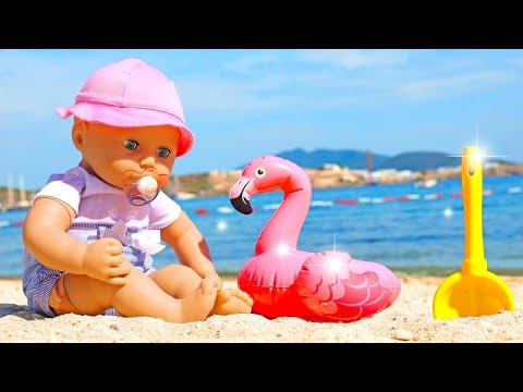 Bebek videoları. Baby Born kum ile oynuyor!