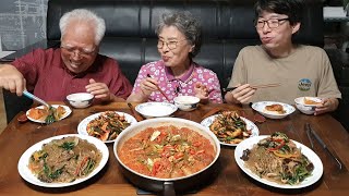 밥도둑의 끝판왕~! 묵은지 삼겹살 김치찜 먹방 (불지않는 잡채, 오이무침) Korean Pork & Kimchi Stew Mukbang