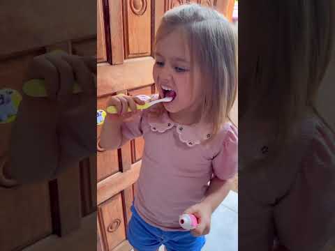 Qual das inutilidades domésticas você mais gostou? 🤣 #humor