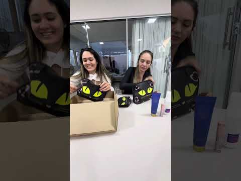 Comparando a minha glambox com a da minha prima para ver se tem diferença! Será que vale a pena?