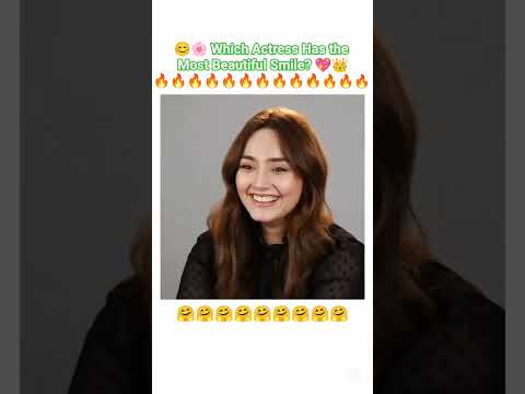 😊🌸 Which Actress Has the Most Beautiful Smile? 💖👑#sarakhan #hibabukhari #durefishan ##saharhashmi