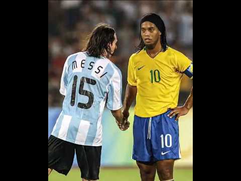 Ronaldinho DRIBLANDO LIONEL MESSI ⚽🔥🤙