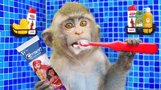 Monkey Nana take a shower so cute and clean the toilet | Monkey Baby Challenges