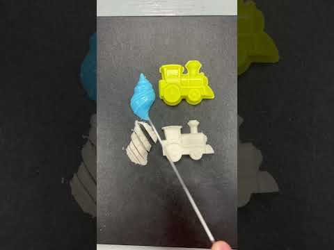 Seashell Train Kinetic Sand: #kineticsand #sensoryplay #seashellcrafts #diytoys #shorts