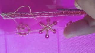 గొలుసు కుట్టు కుట్టేటప్పుడు క్రింద నుంచి దారం ఎలా  తిప్పాలో ఈ వీడియో చూసి నేర్చుకోండి//మగ్గం వర్క్
