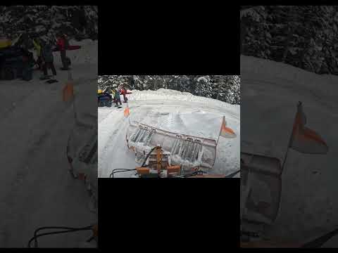 ❄️The snow flies | Unimog Power on the Alps