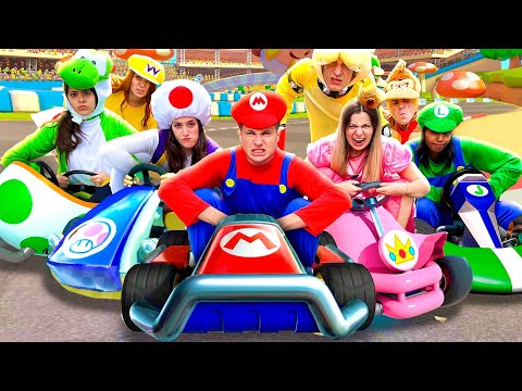 GIOCHIAMO A MARIO KART NELLA VITA REALE CON I NOSTRI AMICI CHALLENGE!🚗