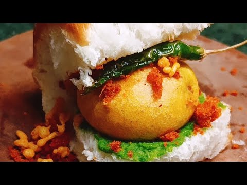 सर्दी के मौसम में बनाए गरमागरम वड़ा पाव 😋|| Mumbai Style Vada Pav Recipe || Vada Pav Recipe||