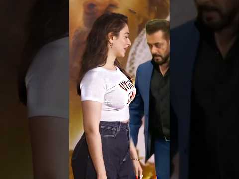 Uyi Amma 🤩🤩 Tamannaa Bhatia Promoting Azaad Salman Khan #tamannaahbhatia #salmankhan #bollywood