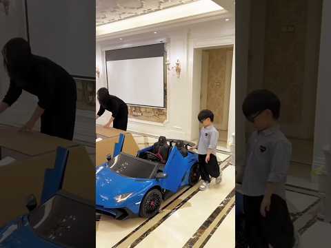 छोटे बेटे की लैंबॉर्गिनी Car