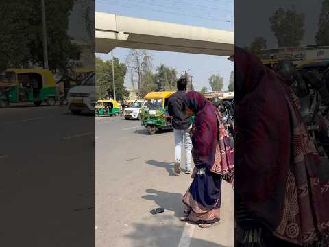 गरीब के अंदर इंसानियत देखते है❤️#humanity #respect #trending #shorts