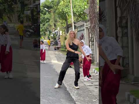 Water Dance Challenge With Isabel Afro | Azizah MRDS | Dance Cover