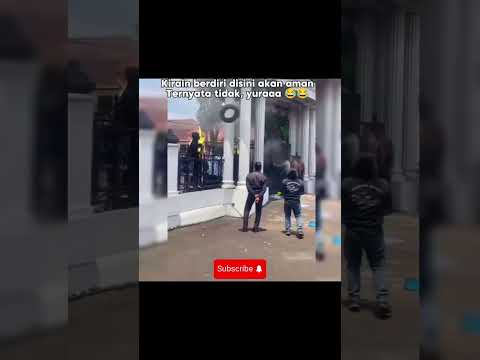 aduh dikit lagi masuk pak ekooo wkwkwk #funny #ngakak #video #shortvideo #shortsfeed #short #shorts