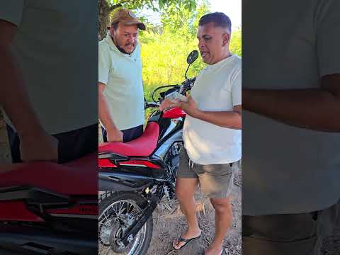GANHOU UMA MOTO DE PRESENTE