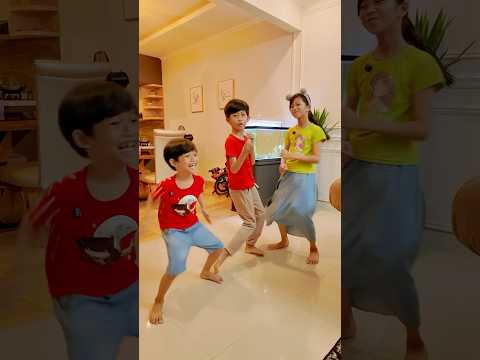 Di tanyain malah ngedance🤣 #shorts