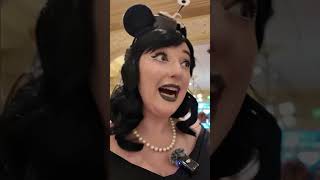 Oups... #disney #disneylandparis #disneybound #loungefly #disneyland #boutiquedisney