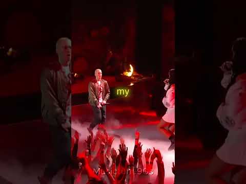Rihanna loves Eminem🔥