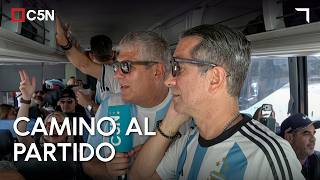 ARGENTINA enfrenta a CABO VERDE | Viajamos en micro con los HINCHAS al ESTADIO