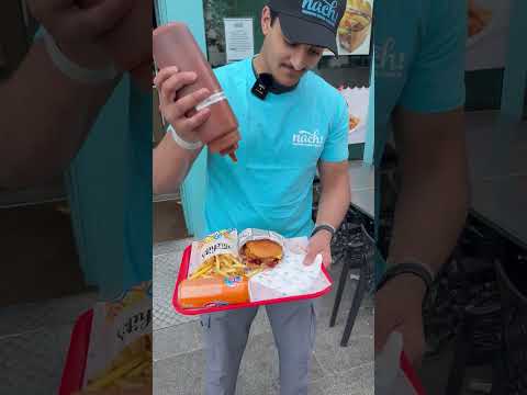 Tagez cette personne en commentaire🙃 #pourtoi #Cergy #viral #chicken #fastfood #halal #food #Nach #f