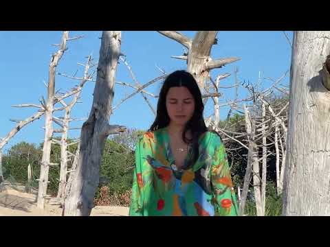 Paraiso Verde tunic video