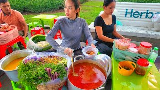 Popular ! The LONGEST Num Banh Chok Street in CAMBODIA | Phnom Penh Street Food