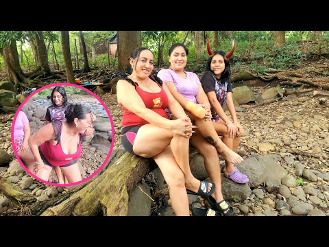 🔴-mirnita le sac4 canas verdes🌳a esmeralda🤣puro humor con ellas