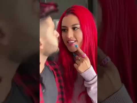 Quien crees que manda en la casa papá o mamá ? 😂😂 #deiryvargas