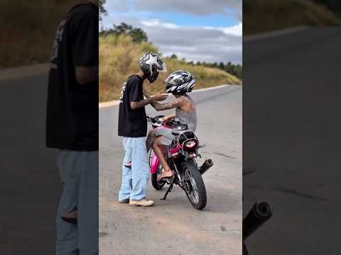 Manda pra mochilinha #grau #grauderua #graudebike #grauecorte #grau244 #graude160 #moto #motovlog