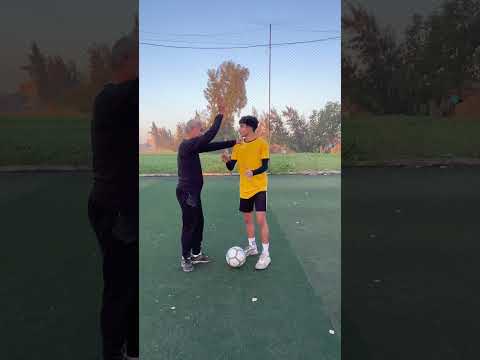 ازاي انا وابويا بنصور فيديوهاتنا ❤️ #footballchallenge