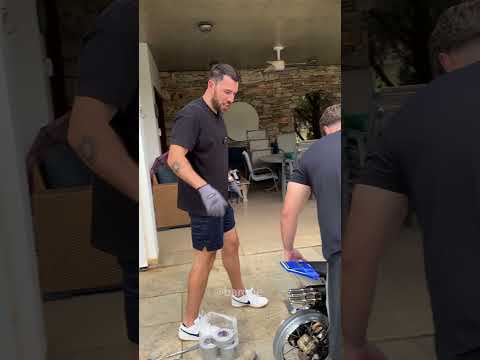 ¿Es posible hacer una LLANTA de CINTA PLATA y salir MANEJANDO  🤯🏍️