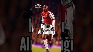 Ceza yoksa oynarım ben: 2 maç üst üste kırmızı kart görüp oynamaya devam eden Patrick Vieira