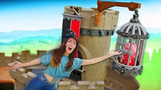 🏰⚔️ ¡Batalla en el Castillo de Juguete! | La Guardería Infantil
