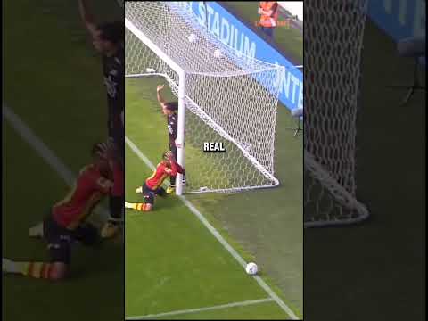 When Scoring Was Harder Than Missing #fútbol #shorts #football #shortfeed