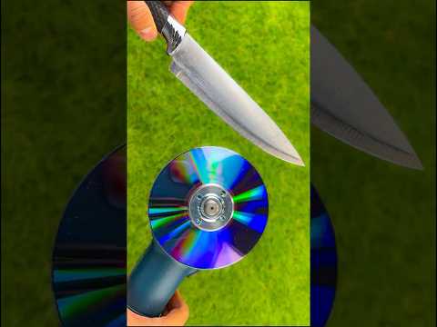 Ingenious way of sharpening a knife using a SD disc!
