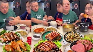 小氣老公要我吃剩菜，等他吃飽，我拿出雞腿饞哭他【胖嫂美食】