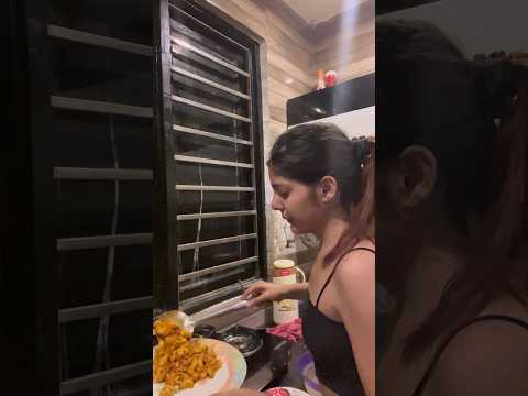 Raat ke 3 baje wali macaroni craving 😋 🍝  #shorts #minivlog #whatieatinaday #macaroni #trending