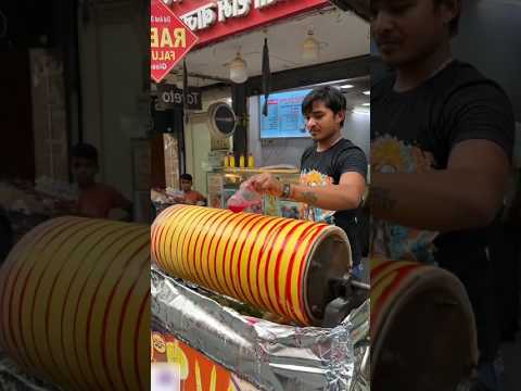 Fruit Roller Ice Cream| Indian Street Food 😋#food #foodie #indianstreetfood #streetfood