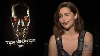 Legendado: Emilia Clarke fala sobre o significado de sua tatuagem